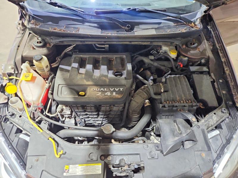 57331976 :رقم المزاد ، 1C3CCBBBXDN665645 vin ، 2013 Chrysler 200 مزاد بيع