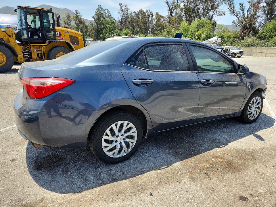 55637416 :رقم المزاد ، 2T1BURHE5HC854145 vin ، 2017 Toyota Corolla مزاد بيع