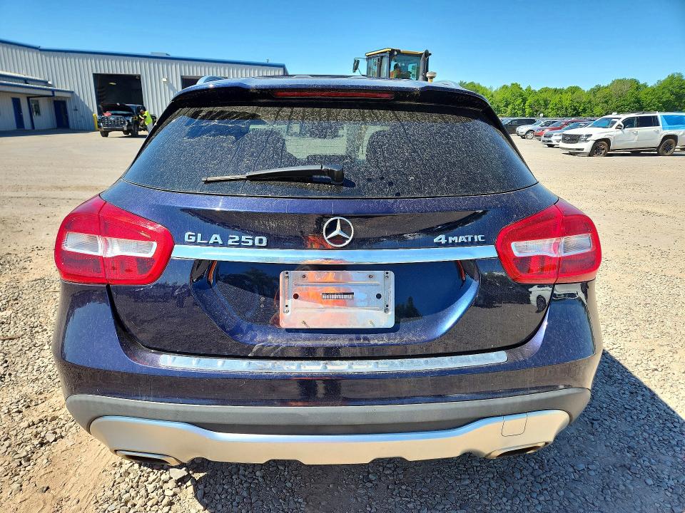 55854106 :رقم المزاد ، WDCTG4GB3JJ440226 vin ، 2018 Mercedes-benz Gla مزاد بيع