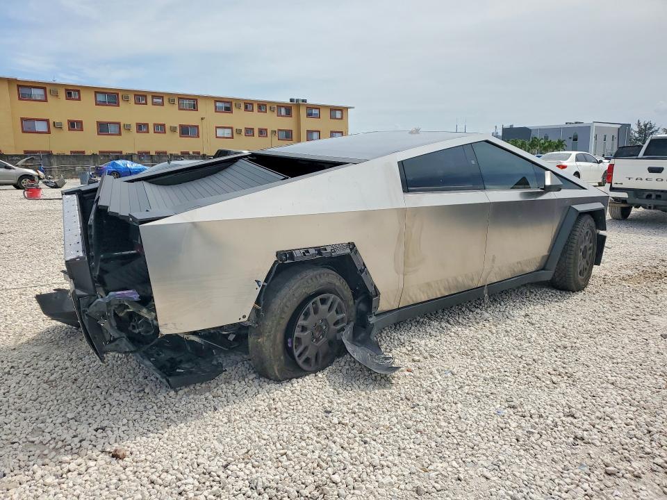2024 Tesla Cybertruck მანქანა იყიდება აუქციონზე, vin: 7G2CEHEE5RA039371, აუქციონის ნომერი: 57701576