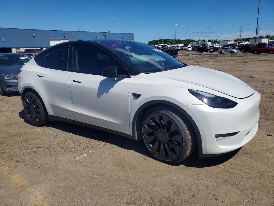 56712846 :رقم المزاد ، 7SAYGDEF0PF860093 vin ، 2023 Tesla Model Y مزاد بيع
