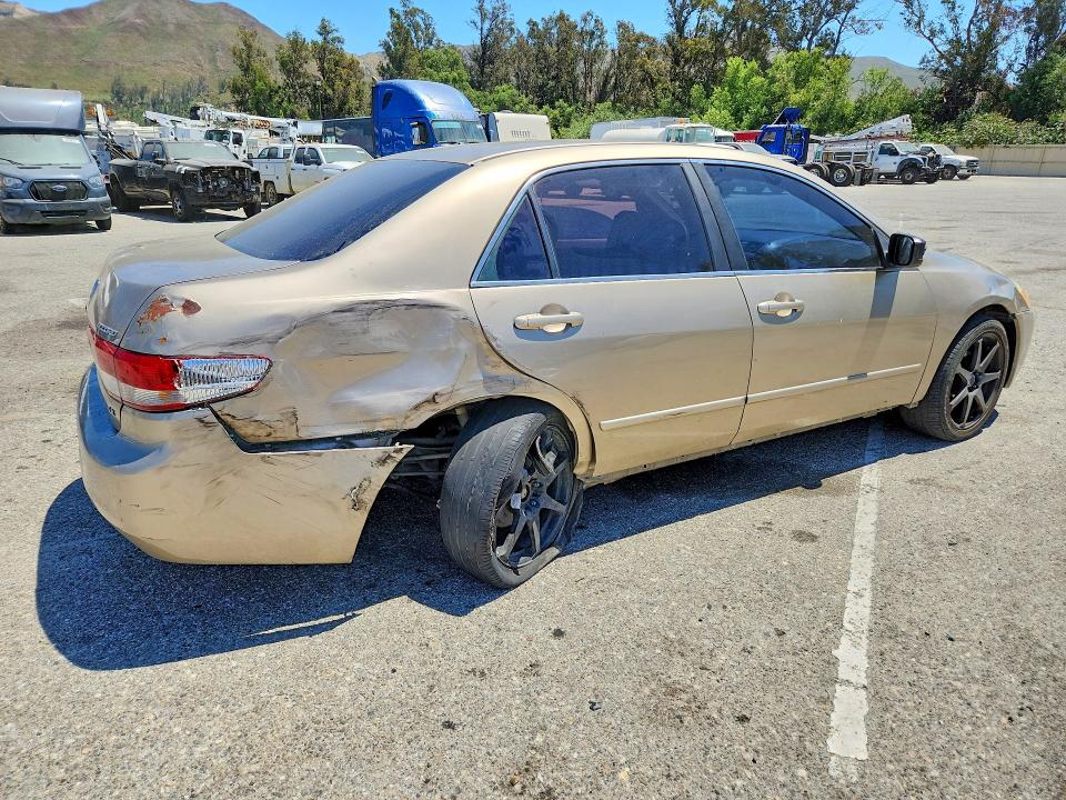 Продажа на аукционе авто 2004 Honda Accord, vin: JHMCM563X4C040413, номер лота: 57601166