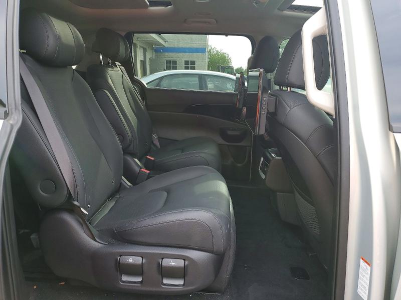 58583786 :رقم المزاد ، KNDNE5K32S6525329 vin ، 2025 Kia Carnival مزاد بيع