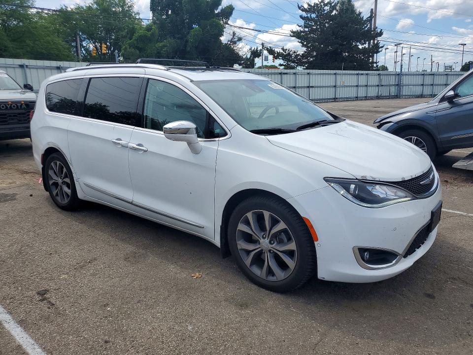 Продажа на аукционе авто 2017 Chrysler Pacifica, vin: 2C4RC1GG1HR637794, номер лота: 57463096