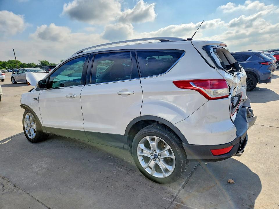 Продажа на аукционе авто 2015 Ford Escape, vin: 1FMCU9J95FUC67361, номер лота: 57425556