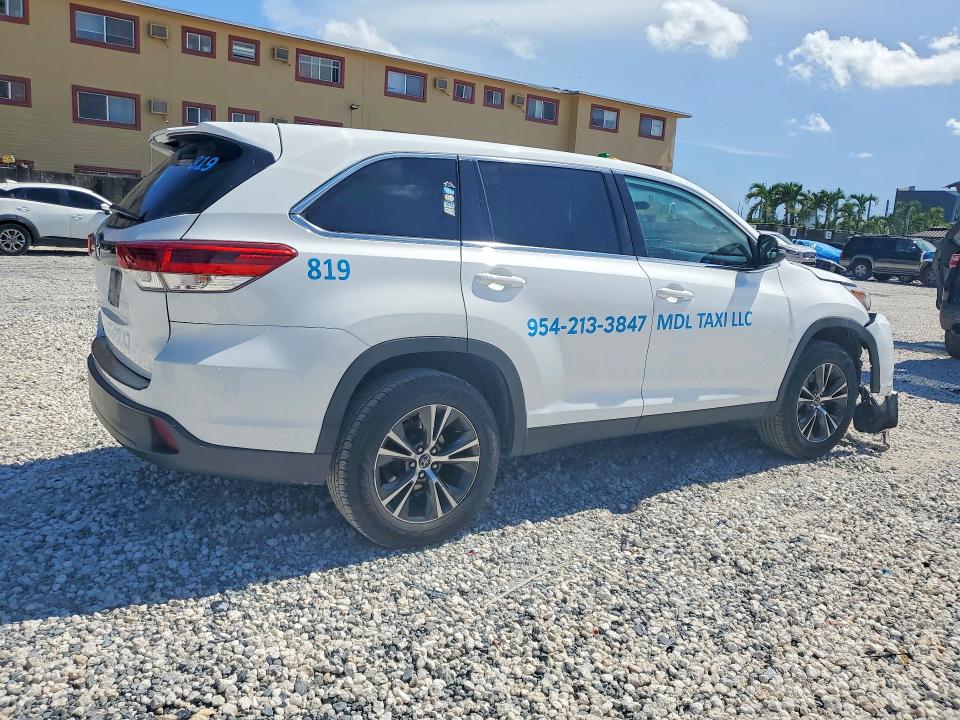 2019 Toyota Highlander მანქანა იყიდება აუქციონზე, vin: 5TDZZRFH9KS304166, აუქციონის ნომერი: 62535986
