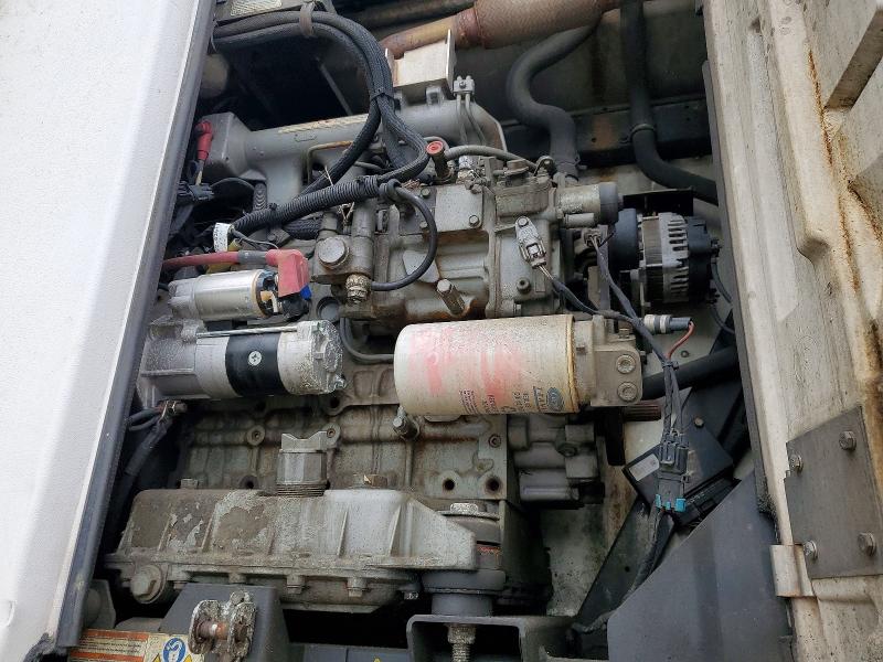 57304086 :رقم المزاد ، 1UYVS2536JU850466 vin ، 2018 Utiliailer Trailers مزاد بيع
