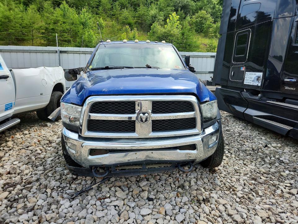 56152816 :رقم المزاد ، 3C7WRNBL4GG107775 vin ، 2016 Ram 5500 مزاد بيع