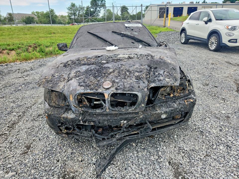 58280056 :رقم المزاد ، WBABS53451EV85836 vin ، 2001 Bmw 330 مزاد بيع