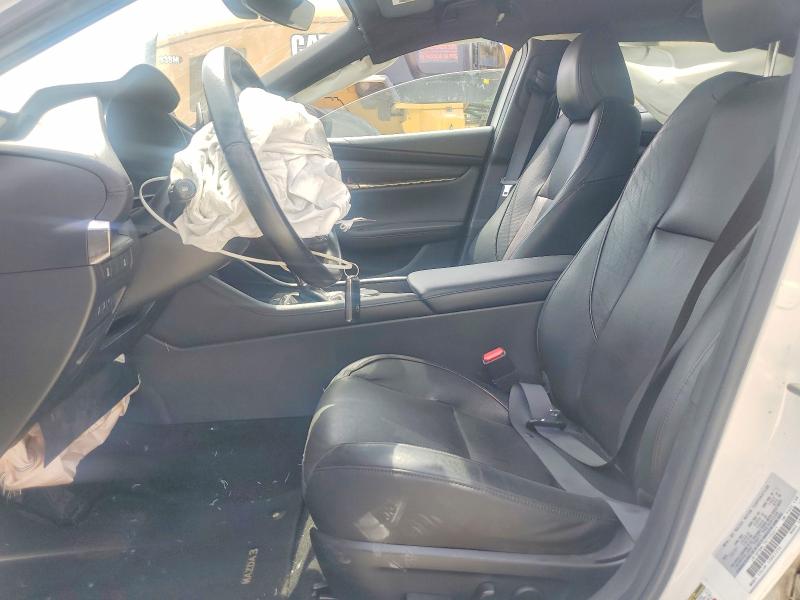 56171756 :رقم المزاد ، JM1BPBML7N1506611 vin ، 2022 Mazda 3 مزاد بيع