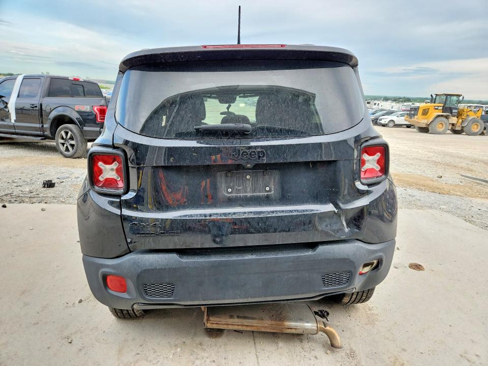 2016 Jeep Renegade მანქანა იყიდება აუქციონზე, vin: ZACCJBBT3GPD20124, აუქციონის ნომერი: 58329456