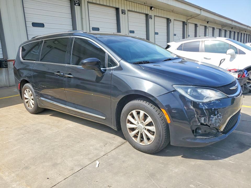 2017 Chrysler Pacifica მანქანა იყიდება აუქციონზე, vin: 2C4RC1BG9HR534470, აუქციონის ნომერი: 95588395