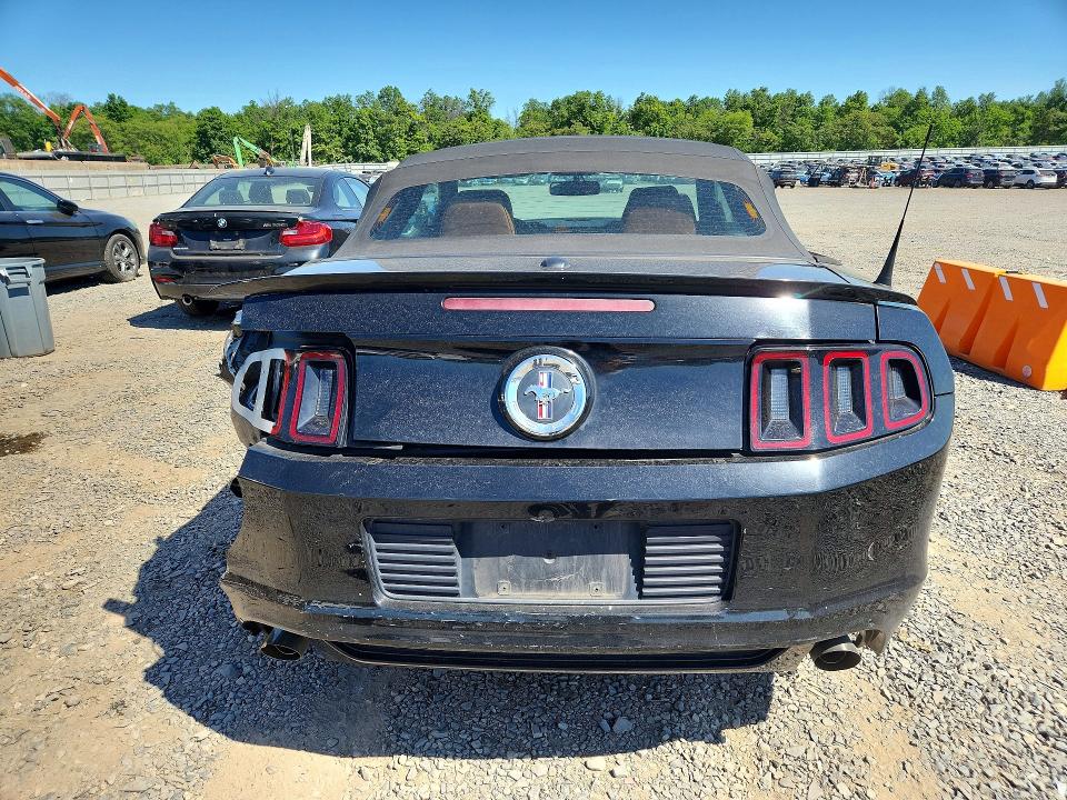 Продажа на аукционе авто 2014 Ford Mustang, vin: 1ZVBP8EM1E5329778, номер лота: 55950286