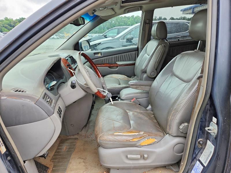 57596586 :رقم المزاد ، 5TDBA22CX4S008795 vin ، 2004 Toyota Sienna مزاد بيع