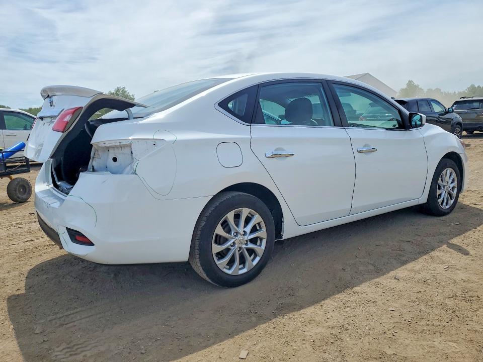 Продажа на аукционе авто 2018 Nissan Sentra, vin: 3N1AB7AP4JY202627, номер лота: 55579546