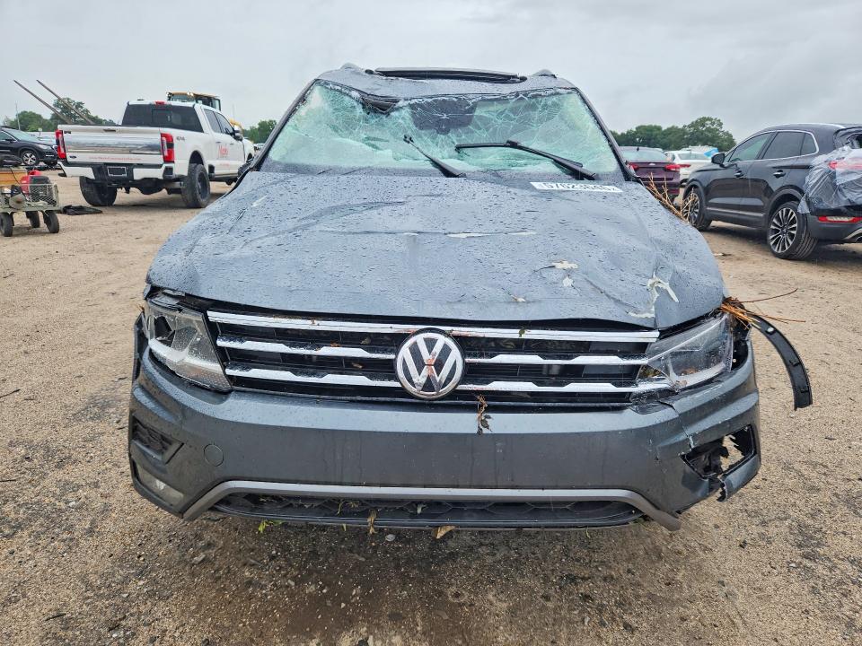 Продажа на аукционе авто 2018 Volkswagen Tiguan, vin: 3VV3B7AX4JM024877, номер лота: 57623646