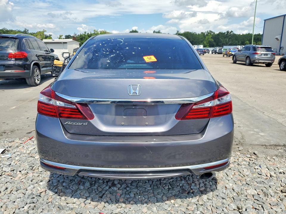 Продажа на аукционе авто 2017 Honda Accord, vin: 1HGCR2F3XHA257030, номер лота: 58523566