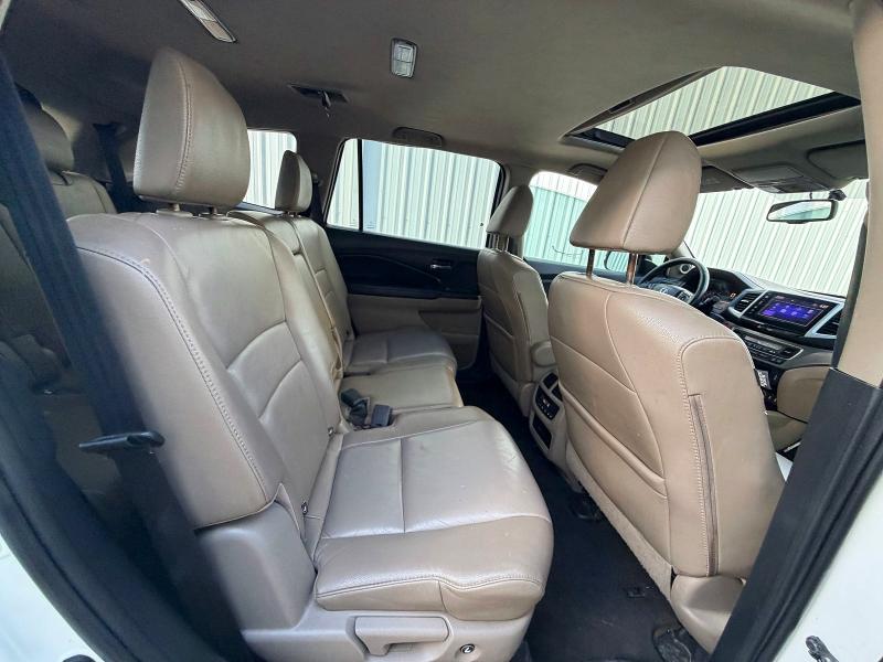 Продажа на аукционе авто 2016 Honda Pilot, vin: 5FNYF5H50GB012224, номер лота: 58335706