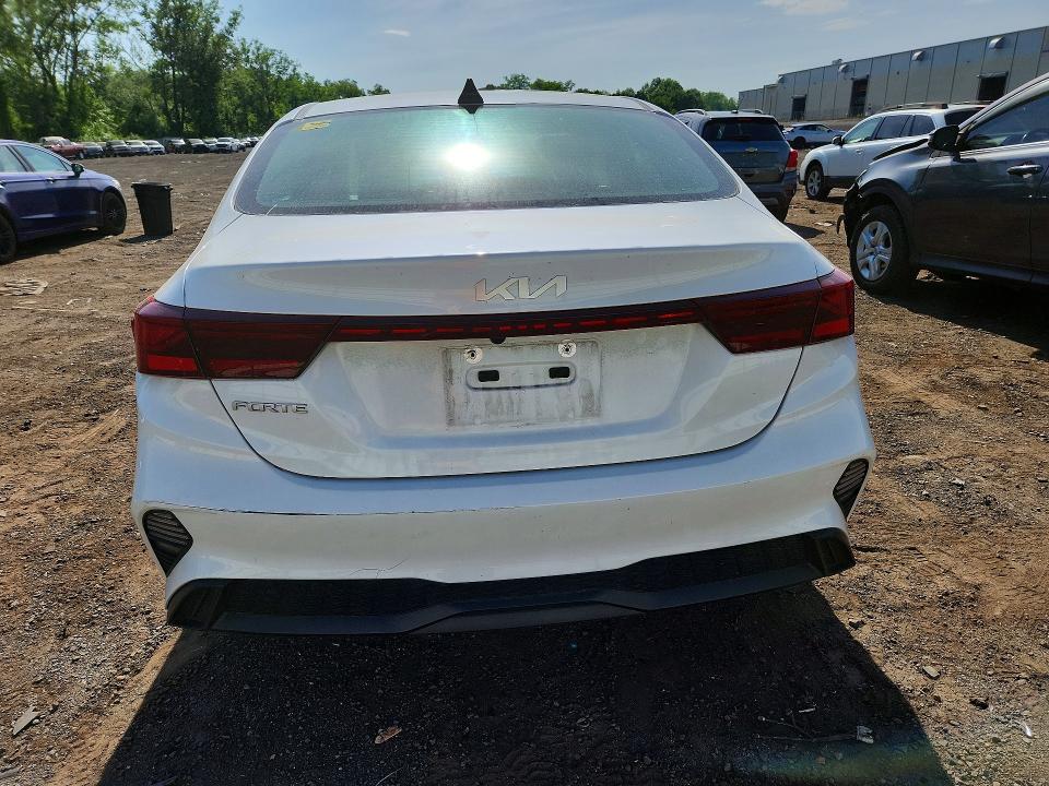 56306396 :رقم المزاد ، 3KPF24AD8RE753731 vin ، 2024 Kia Forte مزاد بيع