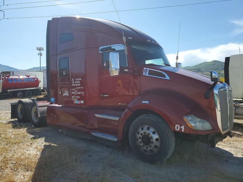 2017 Kenworth Construction მანქანა იყიდება აუქციონზე, vin: 1XKYDP9X3HJ143986, აუქციონის ნომერი: 55237236