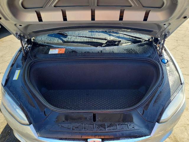 Продажа на аукционе авто 2016 Tesla Model X, vin: 5YJXCBE25GF024933, номер лота: 54555356