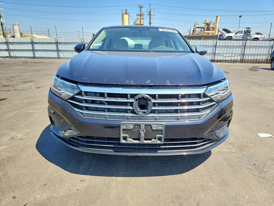 55767576 :رقم المزاد ، 3VWC57BUXMM086067 vin ، 2021 Volkswagen Jetta مزاد بيع