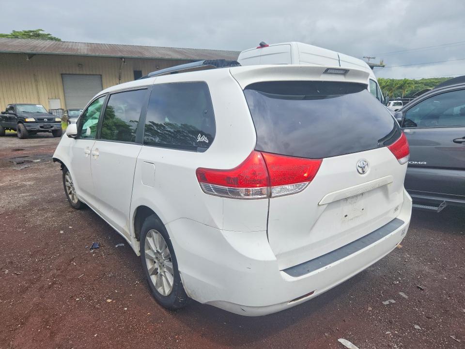 Продажа на аукционе авто 2013 Toyota Sienna, vin: 5TDJK3DC1DS056729, номер лота: 58474876