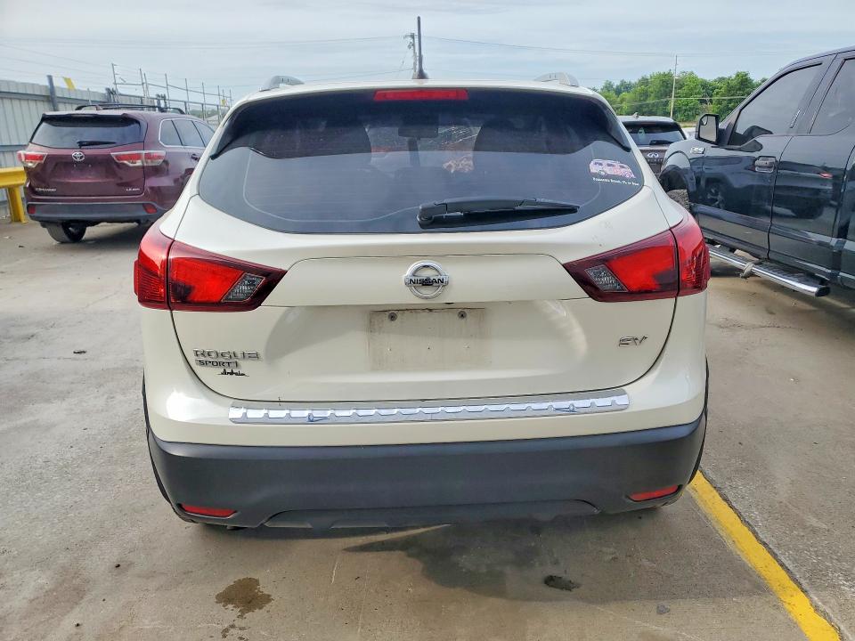 56287386 :رقم المزاد ، JN1BJ1CPXJW190301 vin ، 2018 Nissan Rogue Sport مزاد بيع