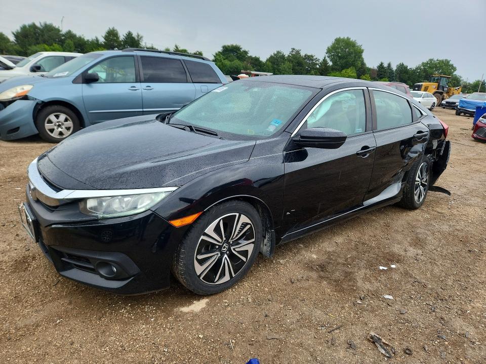 58990886 :رقم المزاد ، 19XFC1F32GE023516 vin ، 2016 Honda Civic مزاد بيع