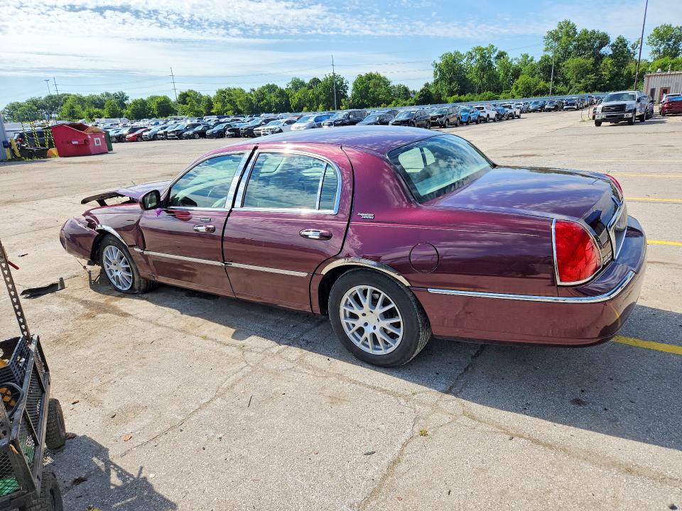 58541516 :رقم المزاد ، 1LNHM82V26Y644071 vin ، 2006 Lincoln Town Car مزاد بيع
