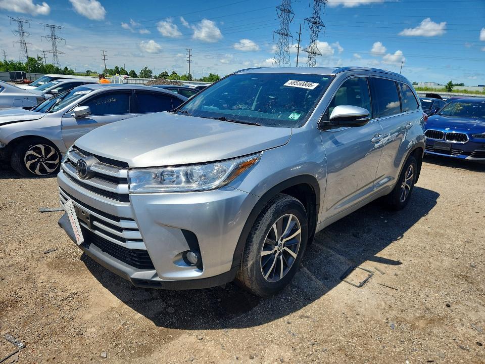 Продажа на аукционе авто 2017 Toyota Highlander, vin: 5TDJZRFH0HS508974, номер лота: 58550806