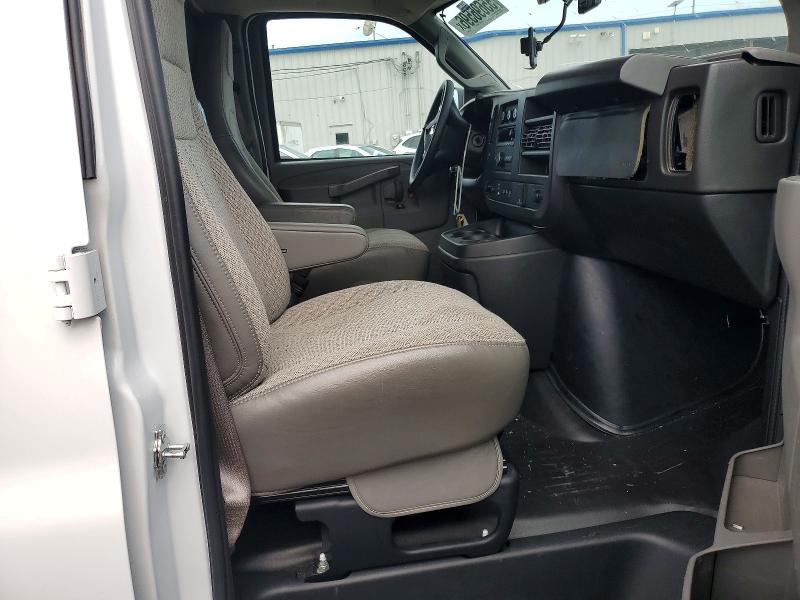 55696596 :رقم المزاد ، 1GCWGAFP3S1149984 vin ، 2025 Chevrolet Express 2500 مزاد بيع