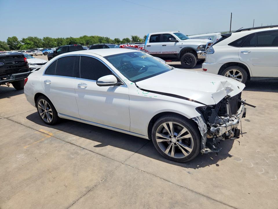 58709256 :رقم المزاد ، 55SWF4KB8HU205897 vin ، 2017 Mercedes-benz C مزاد بيع