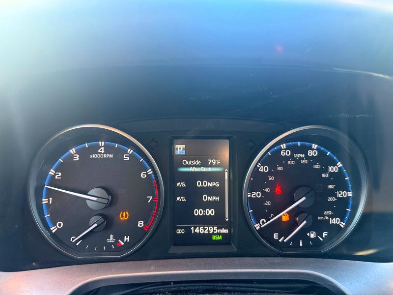 57616866 :رقم المزاد ، JTMJFREV6HJ715818 vin ، 2017 Toyota Rav4 مزاد بيع