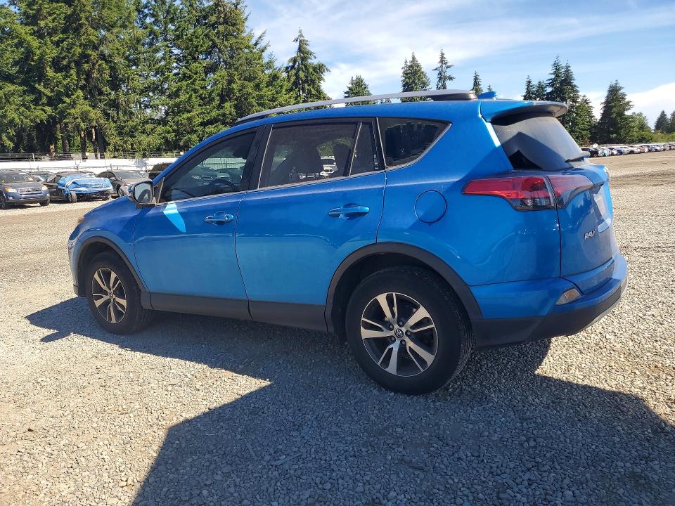 57182456 :رقم المزاد ، JTMRFREV1JJ192183 vin ، 2018 Toyota Rav4 مزاد بيع