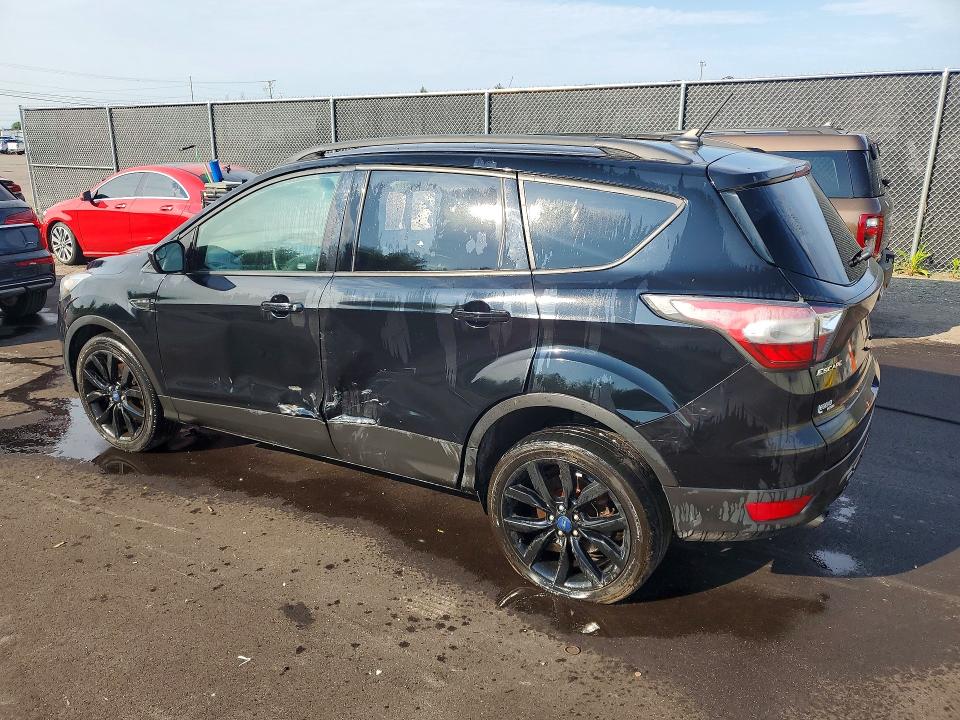 58537526 :رقم المزاد ، 1FMCU9GDXJUB10770 vin ، 2018 Ford Escape مزاد بيع