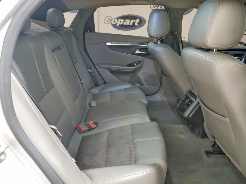 55243546 :رقم المزاد ، 1G1105S32JU106008 vin ، 2018 Chevrolet Impala مزاد بيع