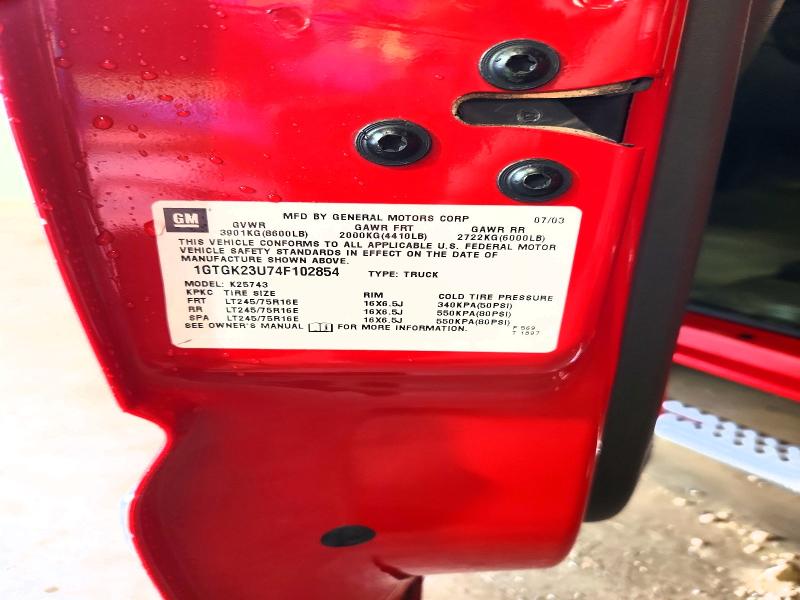 58111736 :رقم المزاد ، 1GTGK23U74F102854 vin ، 2004 Gmc Sierra مزاد بيع