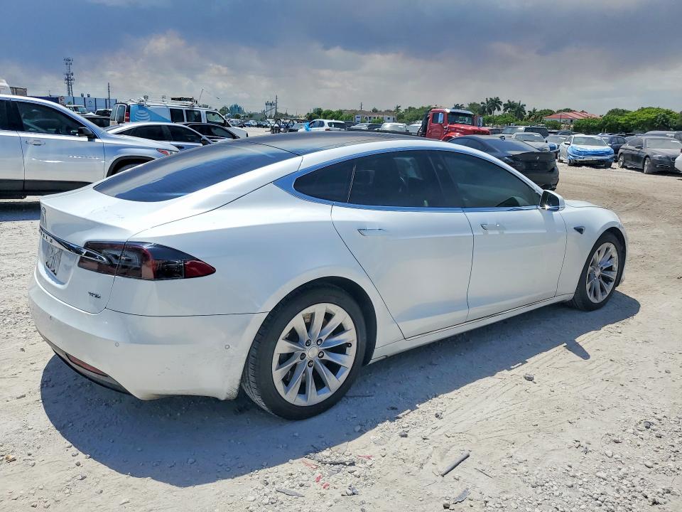 Aukcja sprzedaży 2017 Tesla Model S, vin: 5YJSA1E25HF185942, numer aukcji: 57738556
