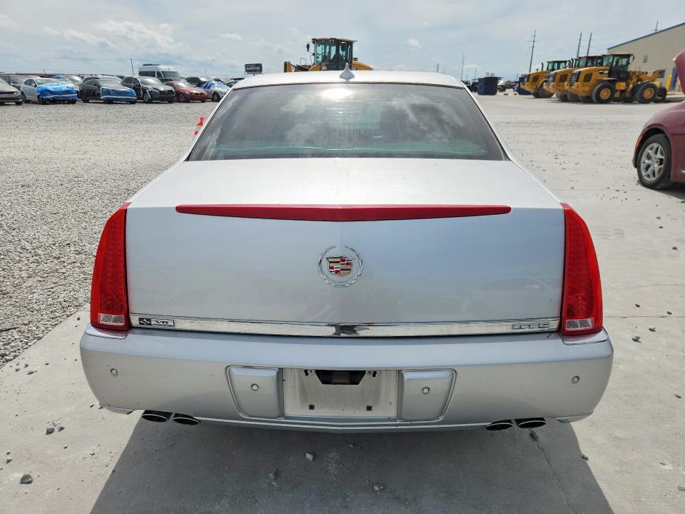Продажа на аукционе авто 2011 Cadillac Dts, vin: 1G6KH5E6XBU120558, номер лота: 56545806