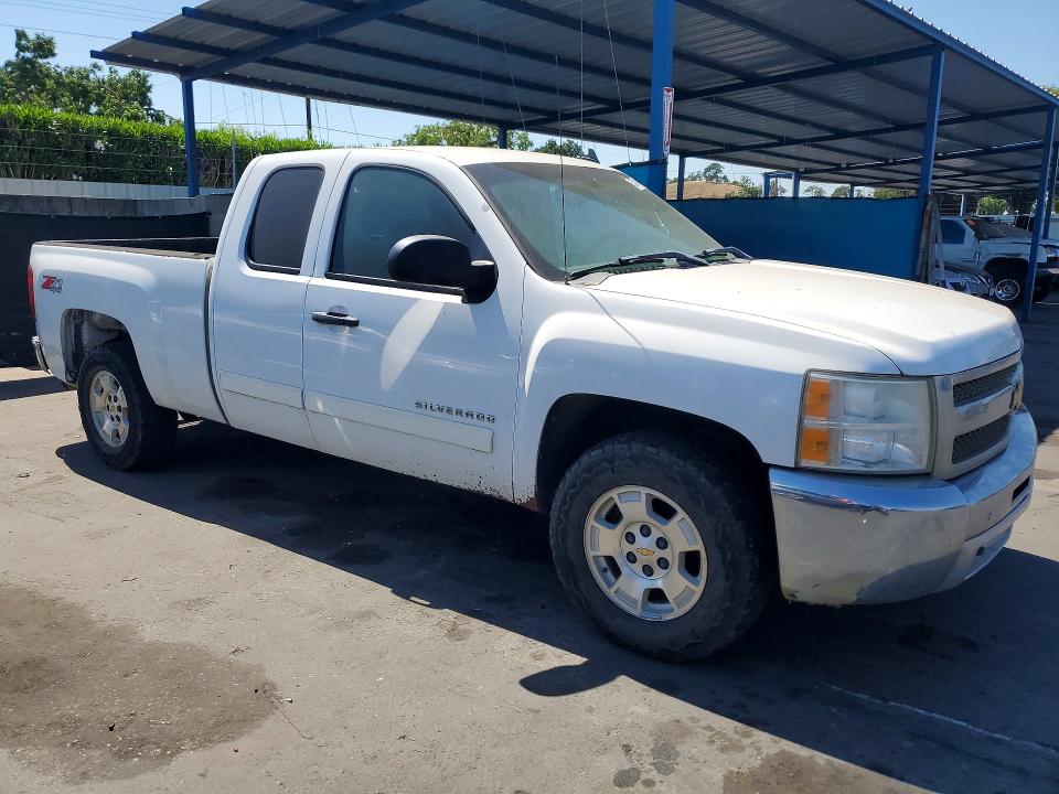 Продаж на аукціоні авто 2013 Chevrolet Silverado, vin: 1GCRKSE73DZ127443, номер лоту: 57949386