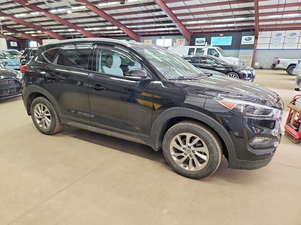 2016 Hyundai Tucson მანქანა იყიდება აუქციონზე, vin: KM8J3CA22GU043878, აუქციონის ნომერი: 56132606