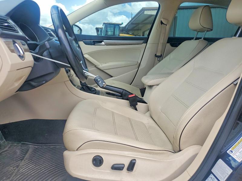 2017 Volkswagen Passat მანქანა იყიდება აუქციონზე, vin: 1VWBT7A35HC036307, აუქციონის ნომერი: 56534376