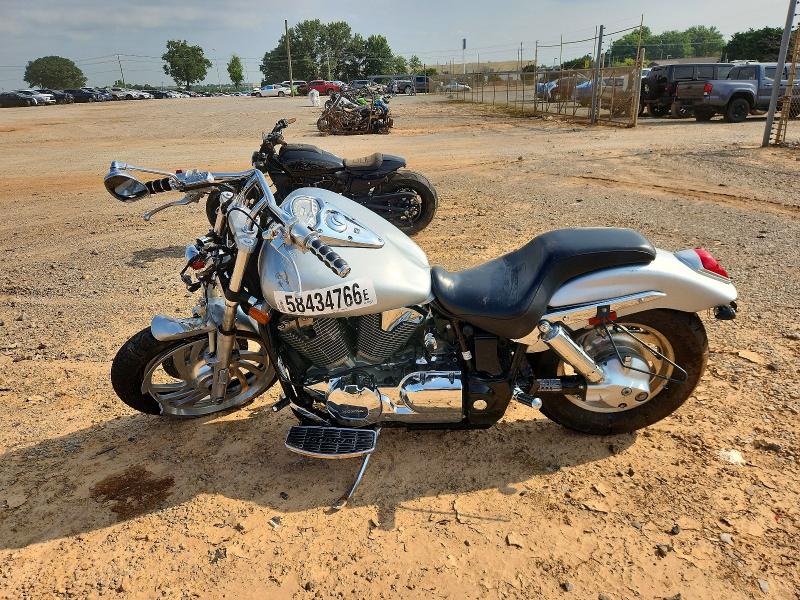 58434766 :رقم المزاد ، 1HFSC55036A212812 vin ، 2006 Honda Vtx1300 مزاد بيع
