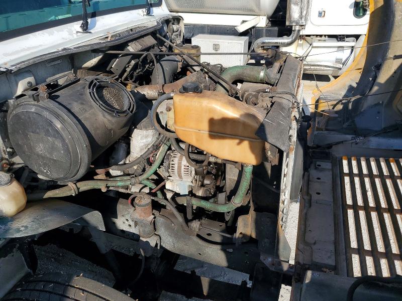 56642346 :رقم المزاد ، 1HTSCAAM4WH547731 vin ، 1998 International 4000 مزاد بيع
