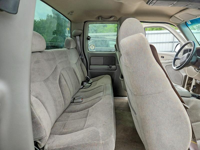 58105596 :رقم المزاد ، 1GTEC19T4YZ365871 vin ، 2000 Gmc New Sierra مزاد بيع