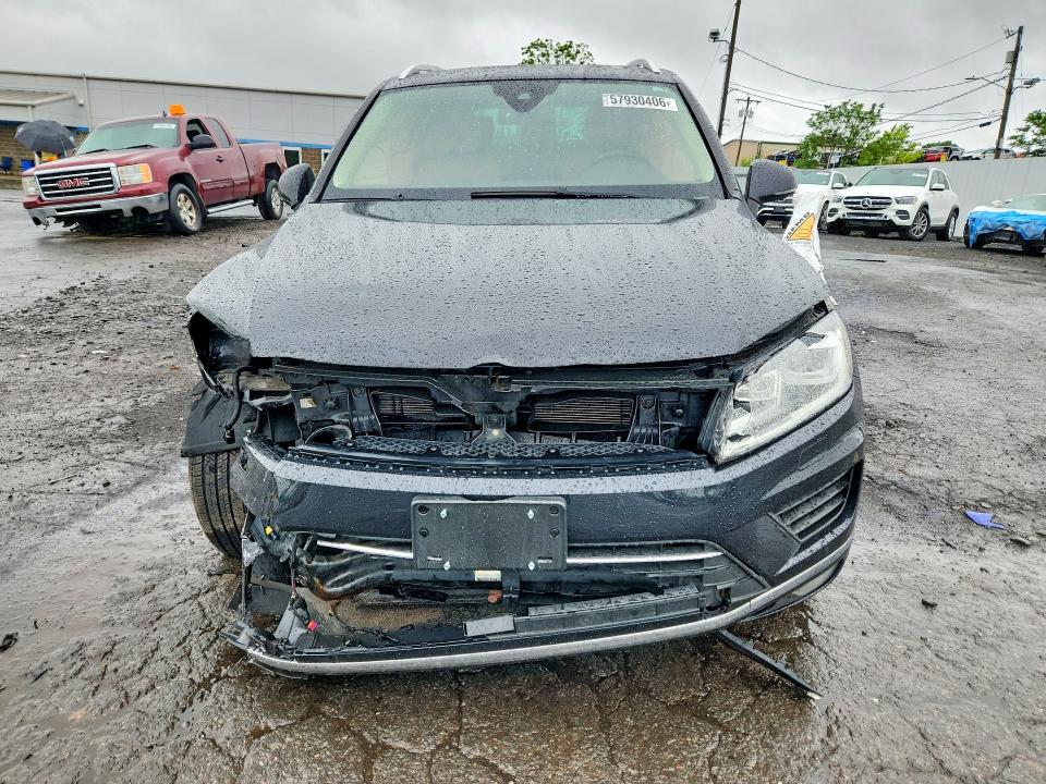 Aukcja sprzedaży 2015 Volkswagen Touareg, vin: WVGEF9BP6FD001461, numer aukcji: 57930406