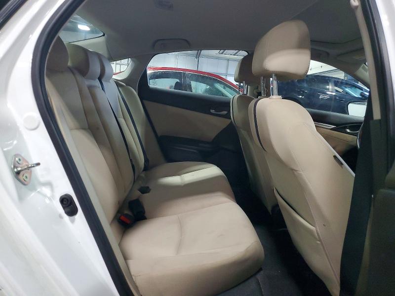 57901876 :رقم المزاد ، 19XFC1F30KE001555 vin ، 2019 Honda Civic مزاد بيع