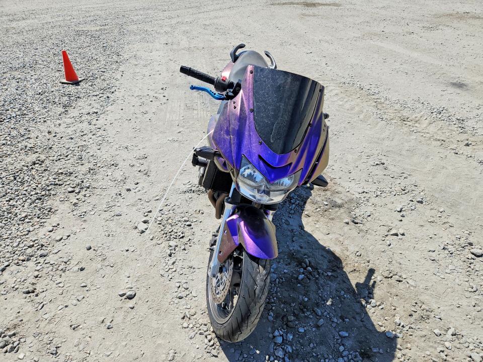 58315976 :رقم المزاد ، JKAZRDK1X5A001162 vin ، 2005 Kawasaki Zr750 مزاد بيع