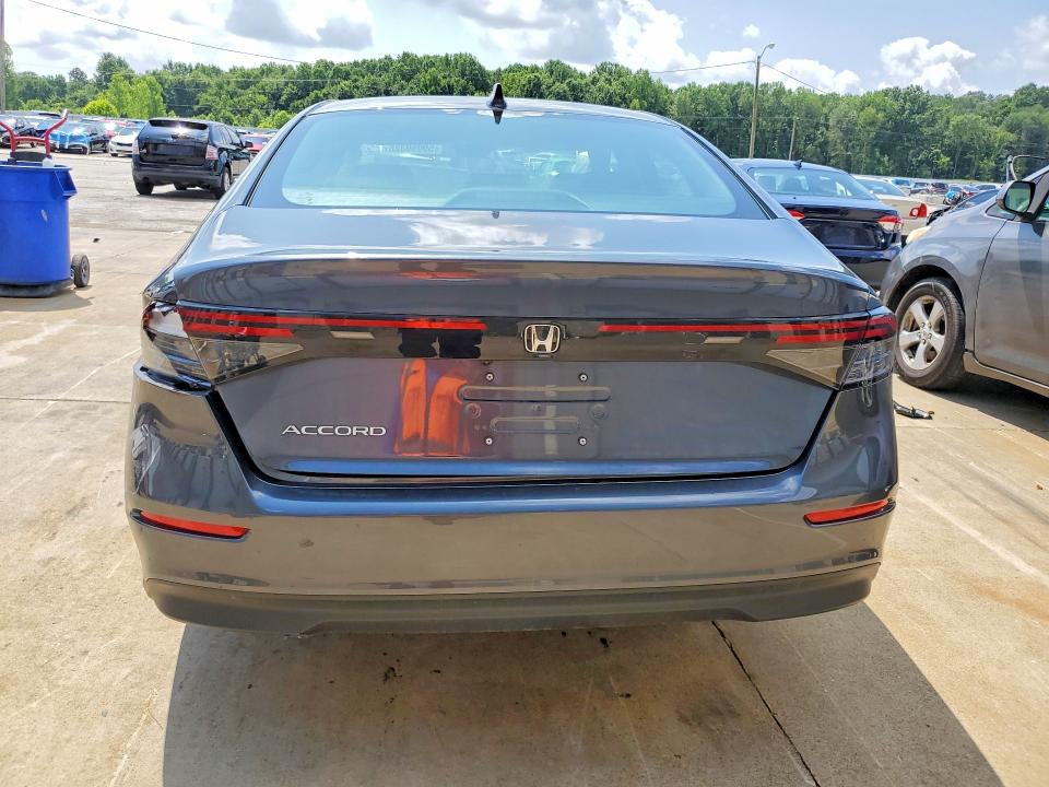 59059326 :رقم المزاد ، 1HGCY1F29TA003886 vin ، 2026 Honda Accord مزاد بيع